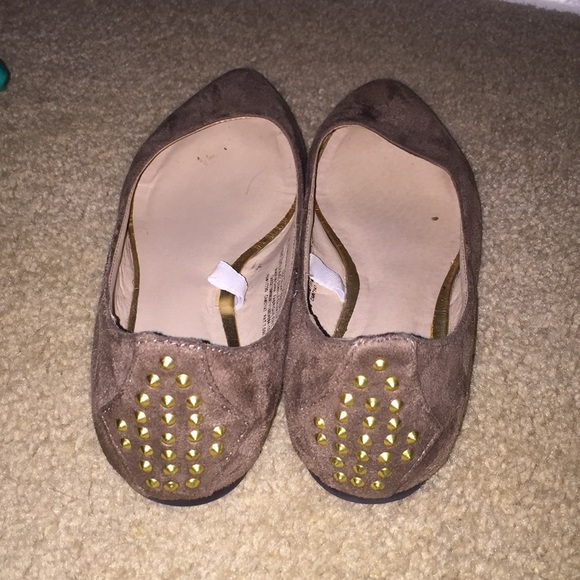 Taupe studded flats - Picture 2 of 3